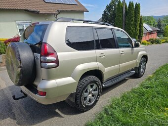 Toyota Land Cruiser 120 (J12) 3.0 D-4D 127 kW - 2