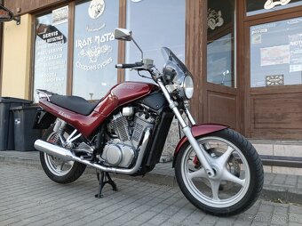 Suzuki VX 800 - 2