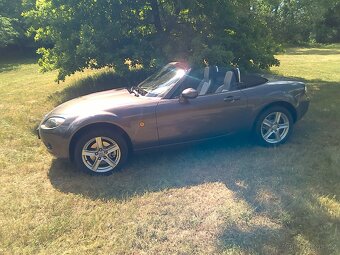 Mazda MX-5 roadster - 2