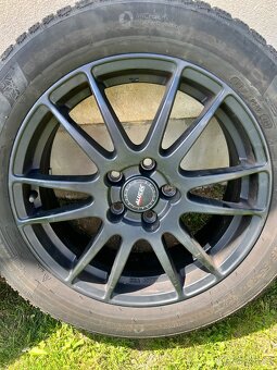 Kola Škoda Superb - 2
