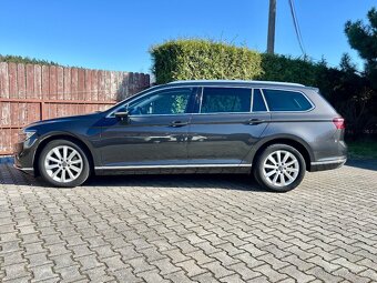 Volkswagen Passat 2,0 TDI / MATRIX / TAŽNÉ / 2021 - 2