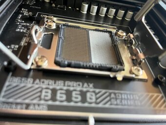 Gigabyte B650 Aorus pro AX - 2