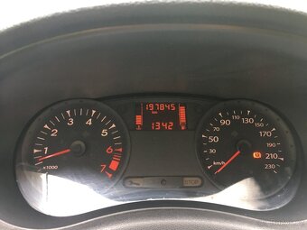 Prodám Renault Clio III 1,2 16V LPG ,r.v.2010 - 2