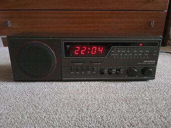 Universum - rádio, hodiny,budik - 2