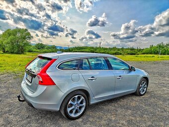 Volvo V60 D3 2.0D pětiválec 120kw manuál - 2