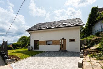 Prodej rodinného domu Valašské Klobouky - 2