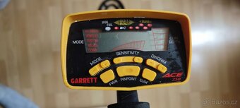 Detektor kovů Garrett ACE 250 - 2