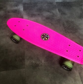 Růžový penny board Maui - 2