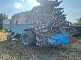 Prodám kombajn e512 - 2