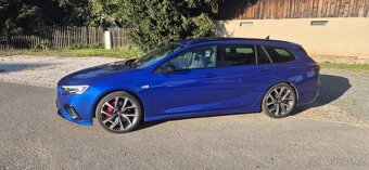 Opel Insignia GSi 4x4 154kW diesel tažné - 2