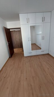 Pronájem krásného zrekonstruovaného bytu 3+1 v Jičíně - 2