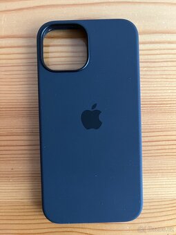 Silikonový kryt iPhone 13 Mini s Magsafe - 2