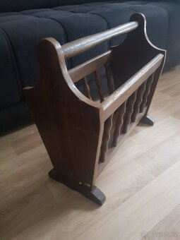 Stojan na noviny - 2