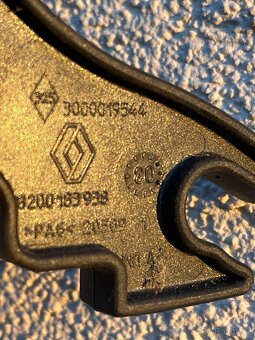 Renault Espace - díl do sedadla 3000019544 - 2