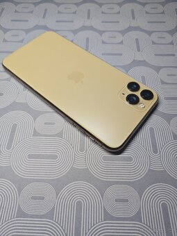 Apple iPhone 11 Pro Max - 2