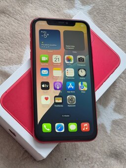 iPhone 11 64gb Red stav baterie 100% - 2