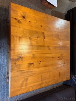 Masivní stůl konferenční - 2