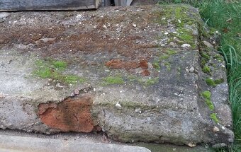 1 kus betonový panel (400x100x15) - 2