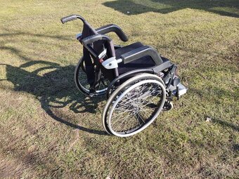 Invalidní mechanický stavěcí vozík - 2