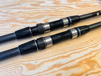 2 TELESKOPICKÉ KAPROVÉ PRUTY BYRON GIANT CARP LONG DISTANCE - 2