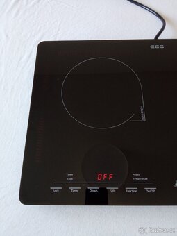 Indukční elektrický vařič - 2
