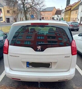 Peugeot 5008 2.0 hdi 110kw - 2
