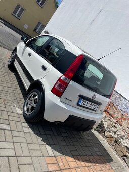 Fiat Panda 1.2(44 kW)CNG, STK 2027, dálniční známka 4.3.2026 - 2