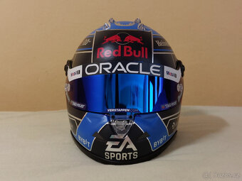 Predám Max Verstappen USA 2024 Red Bull F1 helma 1:2 - 2