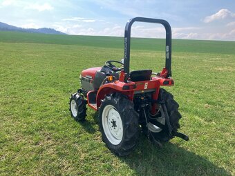 JAPONSKÝ MALOTRAKTOR YANMAR AF16 4X4 - 2
