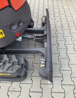 Bagr XN20, Yanmar 2000 kg - 2