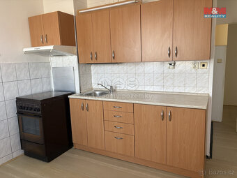 Pronájem bytu 3+1, 75 m², Hradec Králové, ul. Hrubínova - 2