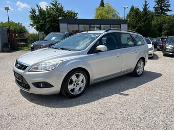 Ford Focus 1.6i 74kW sada kol, výhřev skla - 2