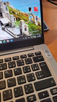 Dell latitude 7400, 16/512 - 2