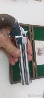 Great gun deringer 9mm plus příslušenství - 2