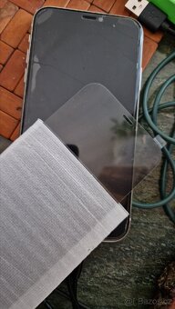 iPhone11, kryt, náhradní sklo - 2