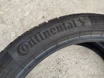 Prodám zimní pneu Continental 235/40 R19 - 2