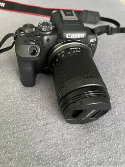 Canon EOS R10 + RF-S 18-150 IS STM + příslušenství - 2