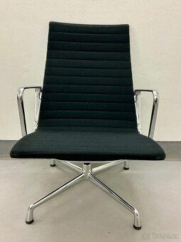 Křeslo Vitra EA 124 - 2 ks - 2