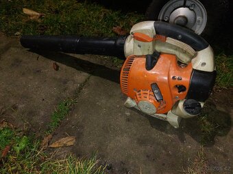 Stihl BG-86C - motorový foukač na listí. - 2
