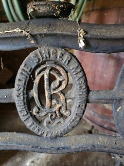 Šicí stroj Singer - 2