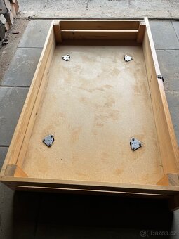 šuplík pod postele - 2