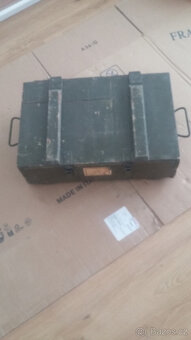 prodám dřevěnou bednu od střeliva - 2