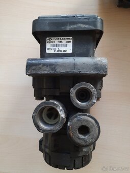 Modulátor EBS Knorr Bremse na MAN TGA - 2