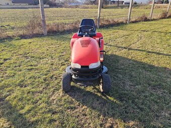 Zahradní traktor Wisconsin w2828 - 2