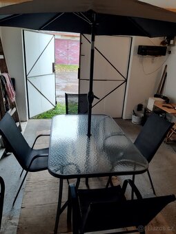 Zahradní stůl a židle - 2