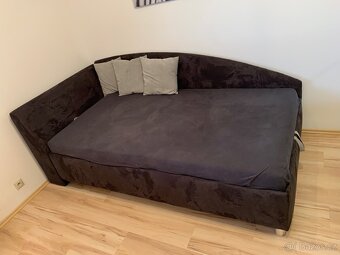 Prodám postel s úložným prostorem - 2