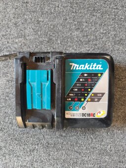 Makita DC18RC nabíječka - 2