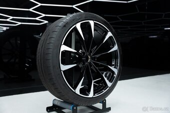 Originál ALL kola Lamborghini Urus - 2