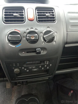 Opel Agila 1,2 16V - náhradní díly - 2