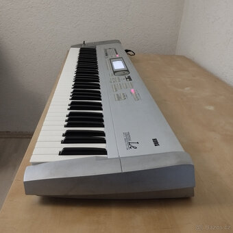 Korg Triton Le-76 - 2